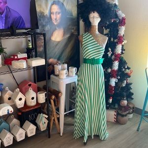 Alice + Olivia Green and White One Shoulder Dress